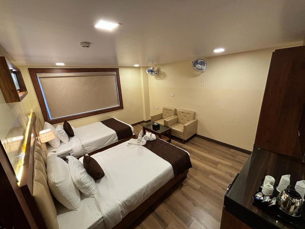 Hotel Golden Orbit Asansol Экстерьер фото