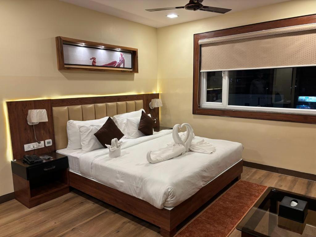 Hotel Golden Orbit Asansol Экстерьер фото
