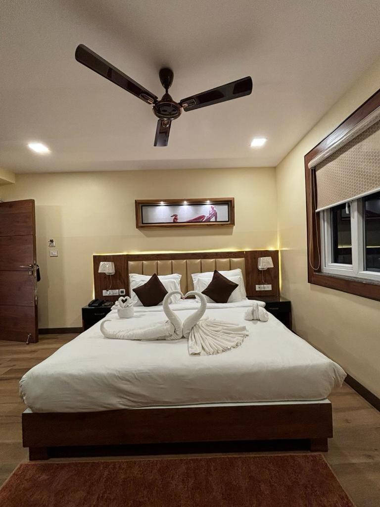 Hotel Golden Orbit Asansol Экстерьер фото